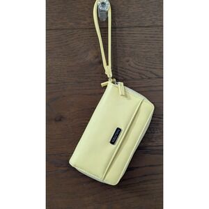 Nautica Wristlet, yellow